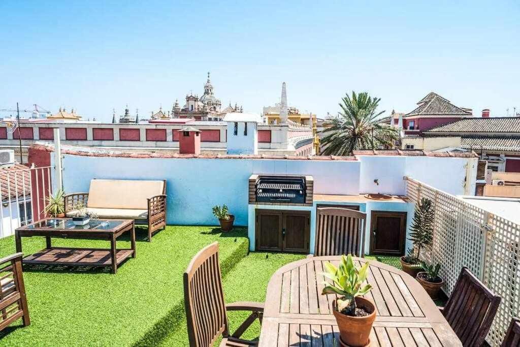 Atico Con Piscina Junto Catedral De Sevilla المظهر الخارجي الصورة