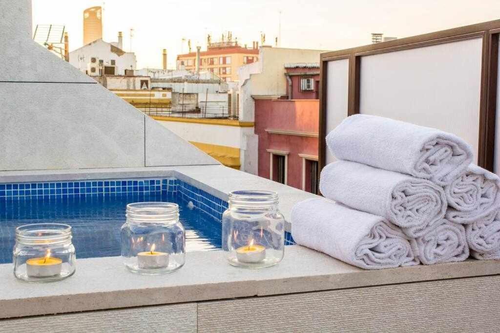 Atico Con Piscina Junto Catedral De Sevilla المظهر الخارجي الصورة